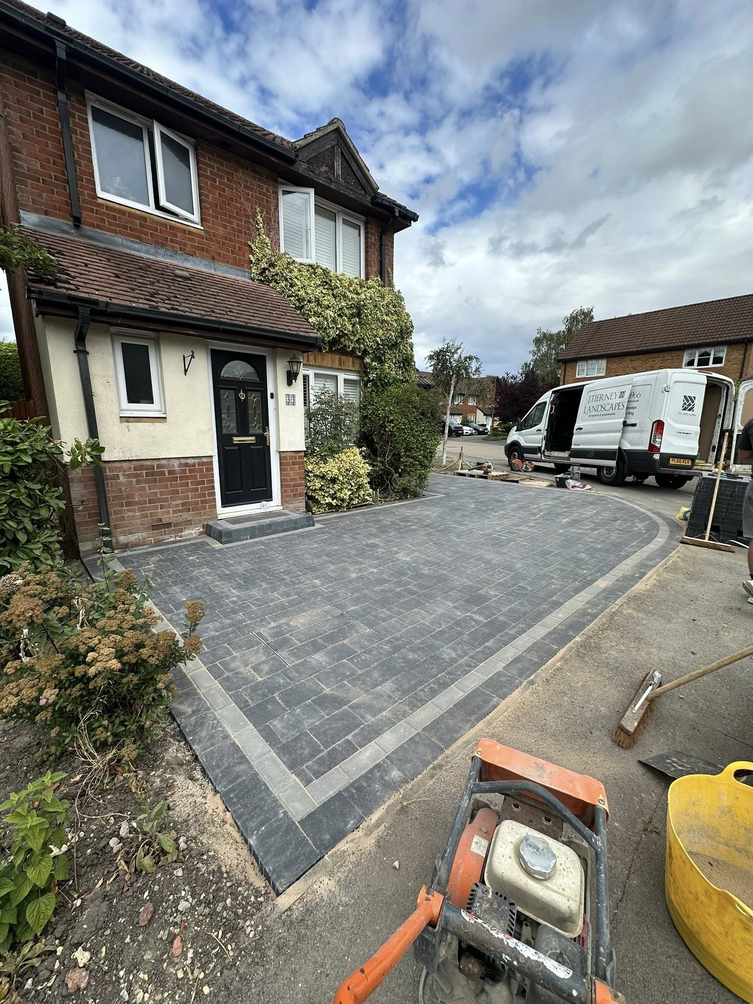 523760122_1051083347093308_3948275437444021237_n